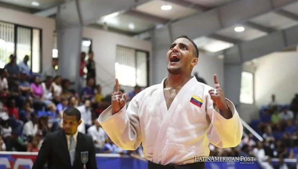 Judoca venezolano entrena entre ruinas hacia un sueño olímpico inquebrantable