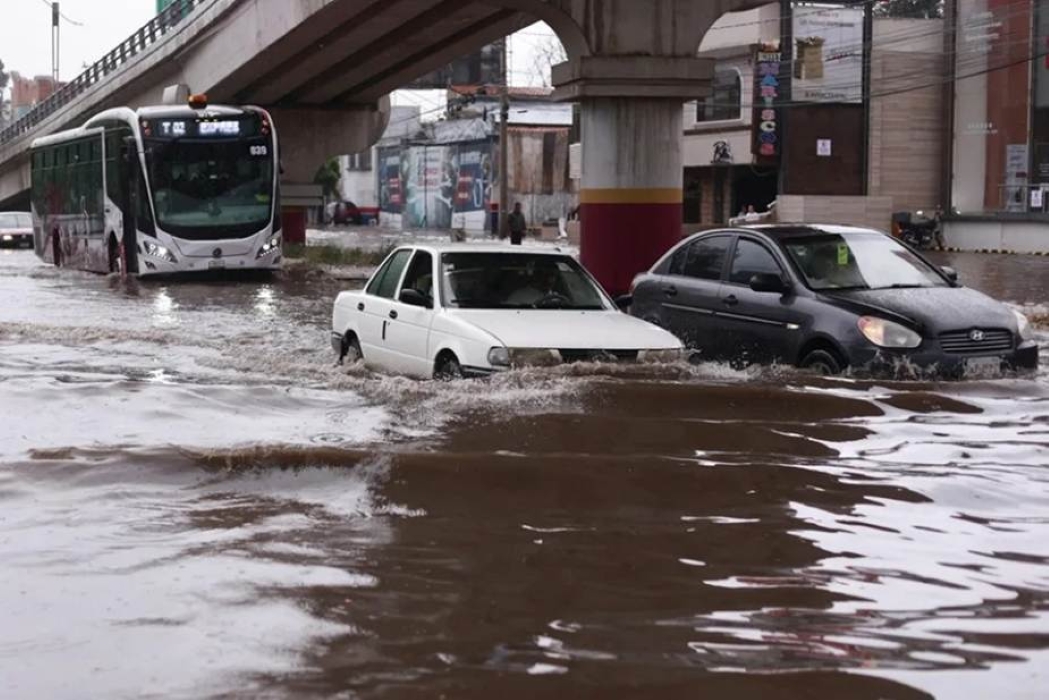 Mexico Tracks Tropical Storm Marie as Heat and Floods Split the Forecast
