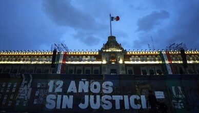 Mexico Traces Ayotzinapa Phones to Funeral Homes and an Iguala Police Station