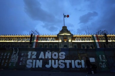 Mexico Traces Ayotzinapa Phones to Funeral Homes and an Iguala Police Station