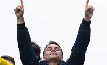 Brazil Gives Flávio Bolsonaro First Place, but Not Yet the Presidential Keys