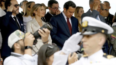 Colombia cambia de ministro otra vez mientras los problemas presupuestales chocan con un frente político cada vez más estrecho