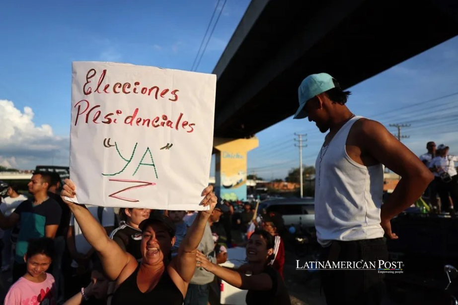 Machado regresa a Venezuela y desafía el pacto petrolero de Washington