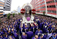 Perú honra al Señor de los Milagros, cuya procesión morada sobrevivió a un imperio